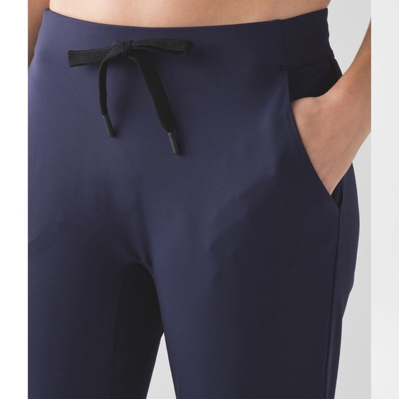 Lululemon Dropt Pant size 4 - Picture 6 of 8